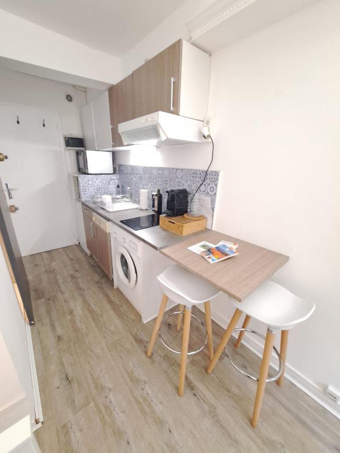 Small And Functional Studio In A Charming Residence - Benakey カンヌ エクステリア 写真